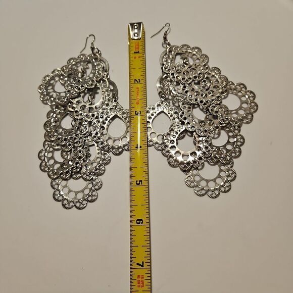 Costume Jewelery Earrings  see measurements - Picture 4 of 4